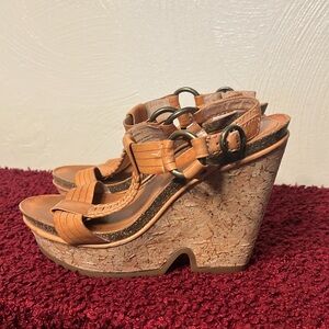 Cute Frye Braylin Artisinal T Strap Tan Sandals Size 7.5